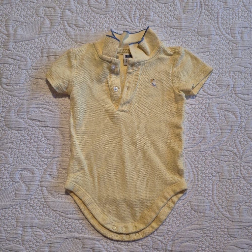 Janie and Jack boys 6-12 months yellow bodysuit with pelican VGUC